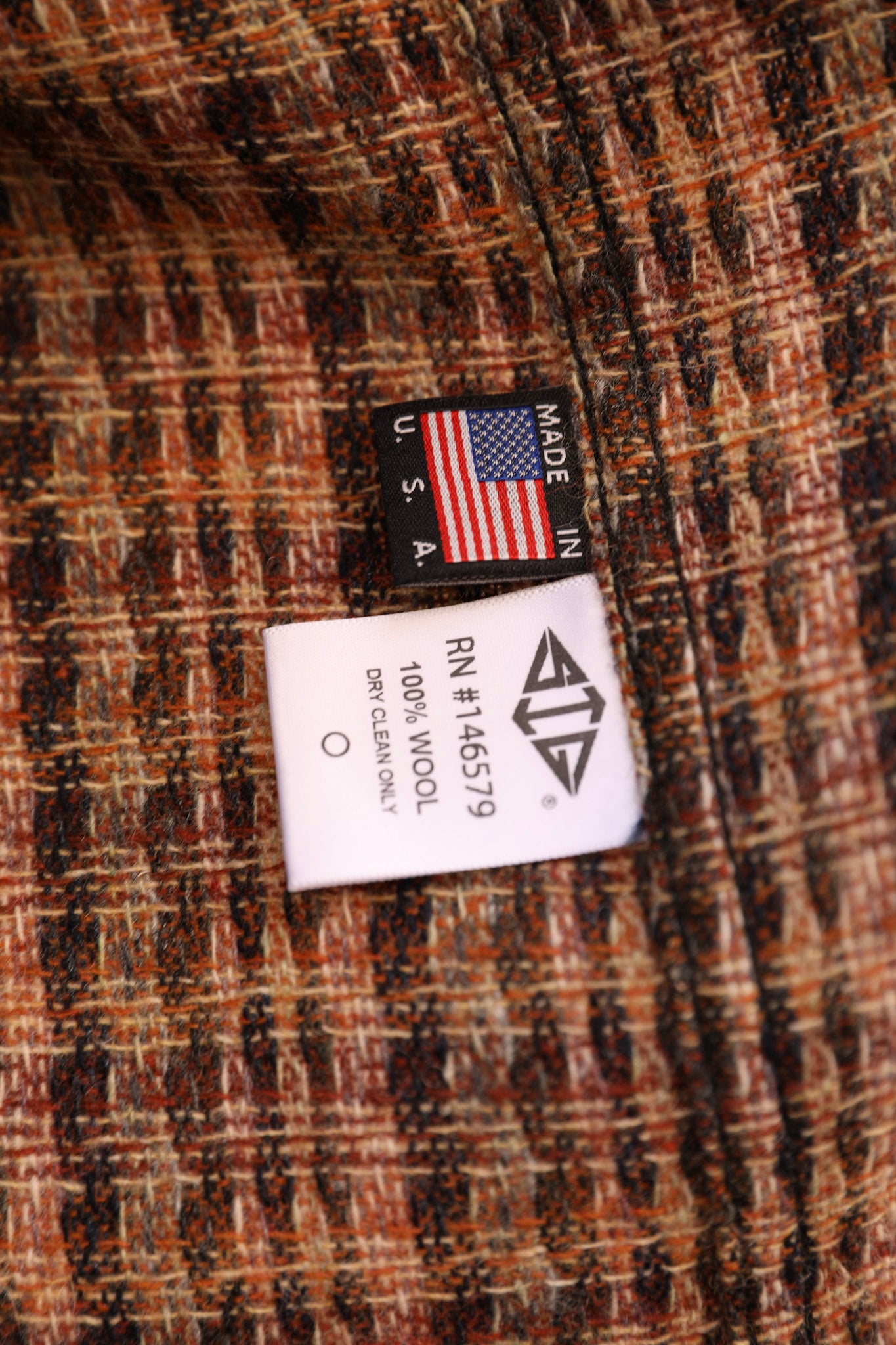 Tweed zip-up (upholstery)